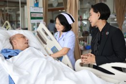 คุณปู ปริศนา กล่ำพินิจ คุณใหม่ เจริญปุระ ร่วมส่งต่อของขวัญจากใจ ความห่วงใย และเติมพลังใจให้วีรบุรุษทหารผ่านศึก ผู้เสียสละเพื่อแผ่นดิน ️
