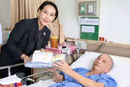 คุณปู ปริศนา กล่ำพินิจ คุณใหม่ เจริญปุระ ร่วมส่งต่อของขวัญจากใจ ความห่วงใย และเติมพลังใจให้วีรบุรุษทหารผ่านศึก ผู้เสียสละเพื่อแผ่นดิน ️