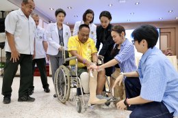 มื่อวันที่ 24 สิงหาคม 2569 แพทย์หญิงจิตติมา ปรีชา ผู้อำนวยการโรงพยาบาลทหารผ่านศึก พร้อมด้วย แพทย์หญิงเอินฟ้า ณ นคร รองผู้อำนวยการโรงพยาบาลทหารผ่านศึก (ฝ่ายบริหาร) และคณะ ให้การต้อนรับ คุณใหม่ เจริญปุระ นักแสดงและนักร้อง คุณปริศนา กล่ำพินิจ นักแสดง และเป็น
