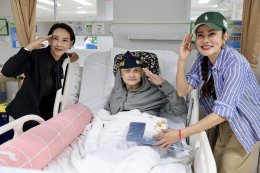 คุณปู ปริศนา กล่ำพินิจ คุณใหม่ เจริญปุระ ร่วมส่งต่อของขวัญจากใจ ความห่วงใย และเติมพลังใจให้วีรบุรุษทหารผ่านศึก ผู้เสียสละเพื่อแผ่นดิน ️