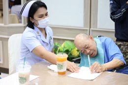 คณะนักเรียนโรงเรียนมาแตร์เดอีวิทยาลัย ร่วมส่งมอบความสุข สร้างรอยยิ้ม และเติมเต็มพลังใจ แด่วีรบุรุษทหารผ่านศึก