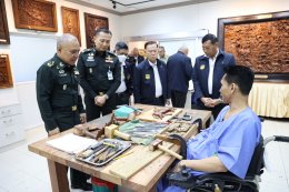 พลเอก วินัย ภัททิยกุล นายกสมาคมนายทหารนอกประจำการ และคณะ เข้าพบ พลเอก กานต์นาท นิกรยานนท์ ผู้อำนวยการองค์การสงเคราะห์ทหารผ่านศึก