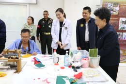 พลเอก วินัย ภัททิยกุล นายกสมาคมนายทหารนอกประจำการ และคณะ เข้าพบ พลเอก กานต์นาท นิกรยานนท์ ผู้อำนวยการองค์การสงเคราะห์ทหารผ่านศึก