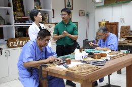 แพทย์หญิงจิตติมา ปรีชา ผู้อำนวยการโรงพยาบาลทหารผ่านศึก ให้การต้อนรับ คุณอนุวัต เฟื่องทองแดง ผู้ประกาศข่าวช่อง One 31 และเจ้าของเพจ อนุวัต จัดให้ ถ่ายทำสกู๊ปพิเศษสัมภาษณ์ทหารผ่านศึก