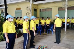 พนักงานและลูกจ้างโรงพยาบาลทหารผ่านศึก องค์การสงเคราะห์ทหารผ่านศึก ในพระบรมราชูปถัมภ์ ร่วมกิจกรรม “ จิตอาสาเทิดทูนสถาบันพระมหากษัตริย์ ” ณ วัดเทพศิรินทราวาส ราชวรวิหาร  แขวงวัดเทพศิรินทร์  เขตป้อมปราบศัตรูพ่าย กรุงเทพฯ