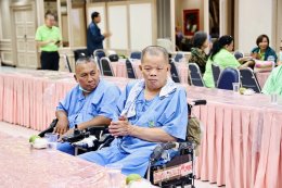 วันที่ ๒๕ ตุลาคม ๒๕๖๖ กลุ่มดนตรีบำบัด สว.มธ.นำโดย นายสดใส รุ่งโพธิ์ทอง เป็นหัวหน้าคณะ ได้จัดกิจกรรมกล่อมขวัญทหารกล้ากับ สว.มธ.