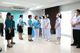 นายกสมาคมคู่สมรสทหารอากาศ และคณะ ในโอกาสเข้าเยี่ยมบำรุงขวัญทหารผ่านศึก