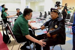 พิธีมอบกายอุปกรณ์เสริมและเทียมแก่ทหารผ่านศึก พื้นที่จังหวัดสงขลา พัทลุง สตูล และปัตตานี