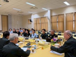 พลเอก พจน์ เอมพันธุ์ ที่ปรึกษาผู้อำนวยการองค์การสงเคราะห์ทหารผ่านศึก และคณะทำงานการออกหน่วยกายอุปกรณ์เคลื่อนที่ เข้าพบ นายณรงค์ เทพเสนา ผู้ว่าราชการจังหวัดอุบลราชธานี ณ ศาลากลางจังหวัดอุบลราชธานี 