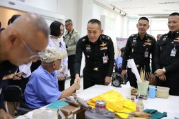 ปลัดกระทรวงกลาโหม และผู้แทนเหล่าทัพ เยี่ยมเยียนพร้อมมอบเงินบำรุงขวัญให้แก่ทหารผ่านศึกที่ได้รับบาดเจ็บจากการปฏิบัติหน้าที่