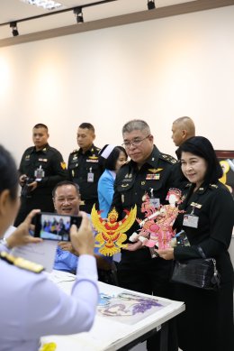 ปลัดกระทรวงกลาโหม และผู้แทนเหล่าทัพ เยี่ยมเยียนพร้อมมอบเงินบำรุงขวัญให้แก่ทหารผ่านศึกที่ได้รับบาดเจ็บจากการปฏิบัติหน้าที่