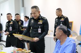 ปลัดกระทรวงกลาโหม และผู้แทนเหล่าทัพ เยี่ยมเยียนพร้อมมอบเงินบำรุงขวัญให้แก่ทหารผ่านศึกที่ได้รับบาดเจ็บจากการปฏิบัติหน้าที่
