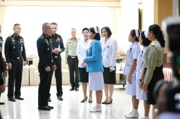 ปลัดกระทรวงกลาโหม และผู้แทนเหล่าทัพ เยี่ยมเยียนพร้อมมอบเงินบำรุงขวัญให้แก่ทหารผ่านศึกที่ได้รับบาดเจ็บจากการปฏิบัติหน้าที่