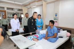 ปลัดกระทรวงกลาโหม และผู้แทนเหล่าทัพ เยี่ยมเยียนพร้อมมอบเงินบำรุงขวัญให้แก่ทหารผ่านศึกที่ได้รับบาดเจ็บจากการปฏิบัติหน้าที่