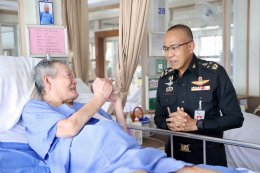 ปลัดกระทรวงกลาโหม และผู้แทนเหล่าทัพ เยี่ยมเยียนพร้อมมอบเงินบำรุงขวัญให้แก่ทหารผ่านศึกที่ได้รับบาดเจ็บจากการปฏิบัติหน้าที่