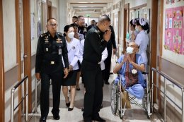 ปลัดกระทรวงกลาโหม และผู้แทนเหล่าทัพ เยี่ยมเยียนพร้อมมอบเงินบำรุงขวัญให้แก่ทหารผ่านศึกที่ได้รับบาดเจ็บจากการปฏิบัติหน้าที่