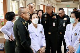 ปลัดกระทรวงกลาโหม และผู้แทนเหล่าทัพ เยี่ยมเยียนพร้อมมอบเงินบำรุงขวัญให้แก่ทหารผ่านศึกที่ได้รับบาดเจ็บจากการปฏิบัติหน้าที่