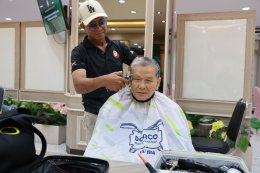 สมาคมช่างผมเสริมสวยแห่งประเทศไทย จัดกิจกรรมจิตอาสา ให้บริการตัดผมฟรีแก่ทหารผ่านศึก ครอบครัวทหารผ่านศึก บุคลากรทางการแพทย์ของโรงพยาบาลทหารผ่านศึก 