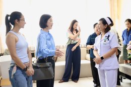เมื่อวันที่ 28 พฤษภาคม 2569 นางสุธรรมา สกุลไทย รองผู้อำนวยการโรงพยาบาลทหารผ่านศึก (ฝ่ายการพยาบาล) และคณะ เป็นผู้แทนผู้อำนวยการโรงพยาบาลทหารผ่านศึก ให้การต้อนรับ คุณมณีรัตน์ หิมะทองคำ และคณะ ในโอกาสเข้ามอบชุดอาหารว่าง จำนวน 100 ชุด เพื่อสร้างขวัญกำลังใจให้