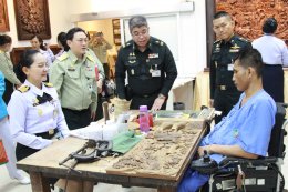 พลตรี ศุภกิตติ ขัมพานนท์ ผู้อำนวยการสำนักงานแพทย์ทหาร กรมยุทธบริการทหาร กองบัญชาการกองทัพไทย พร้อมคณะเข้าเยี่ยมชมกิจการด้านการแพทย์ ณ โรงพยาบาลทหารผ่านศึก