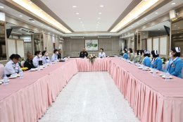 พลโท ชิดชนก  นุชฉายา รอง ผอ.สปท. ได้เข้าเยี่ยมและได้มอบของที่ระลึกให้แก่ ร้อยโท ณรงค์พัฒน์  พงษ์พานิช ทหารผ่านศึกนอกประจำการ บัตรชั้นที่ ๑ เพื่อเป็นการสร้างขวัญและกำลังใจ