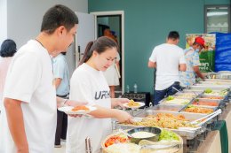 จัดบุฟเฟ่ต์ คุณเหมียว
