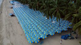 เจาะลึก Local Media: ทำไม "สื่อร่มชายหาดบางแสน" ถึงเป็นพื้นที่โฆษณาที่ทรงพลัง