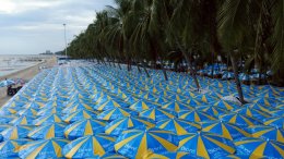 Umbrella Media-Biore UV Extreme