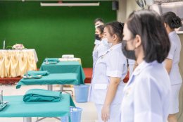 นักเรียนพนักงานผู้ช่วยพยาบาล เดอะแคร์การบริบาลรุ่นที่ 40 สอบวัดผลภาคทักษะก่อนออกฝึกภาคปฎิบัติ ( The Care Skill Day )