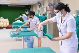 นักเรียนพนักงานผู้ช่วยพยาบาล เดอะแคร์การบริบาลรุ่นที่ 40 สอบวัดผลภาคทักษะก่อนออกฝึกภาคปฎิบัติ ( The Care Skill Day )