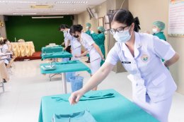 นักเรียนพนักงานผู้ช่วยพยาบาล เดอะแคร์การบริบาลรุ่นที่ 40 สอบวัดผลภาคทักษะก่อนออกฝึกภาคปฎิบัติ ( The Care Skill Day )