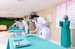 นักเรียนพนักงานผู้ช่วยพยาบาล เดอะแคร์การบริบาลรุ่นที่ 40 สอบวัดผลภาคทักษะก่อนออกฝึกภาคปฎิบัติ ( The Care Skill Day )