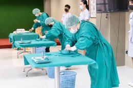นักเรียนพนักงานผู้ช่วยพยาบาล เดอะแคร์การบริบาลรุ่นที่ 40 สอบวัดผลภาคทักษะก่อนออกฝึกภาคปฎิบัติ ( The Care Skill Day )