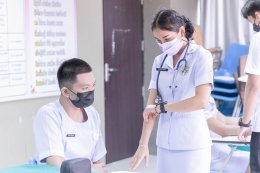 นักเรียนพนักงานผู้ช่วยพยาบาล เดอะแคร์การบริบาลรุ่นที่ 40 สอบวัดผลภาคทักษะก่อนออกฝึกภาคปฎิบัติ ( The Care Skill Day )