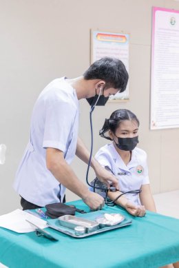 นักเรียนพนักงานผู้ช่วยพยาบาล เดอะแคร์การบริบาลรุ่นที่ 40 สอบวัดผลภาคทักษะก่อนออกฝึกภาคปฎิบัติ ( The Care Skill Day )