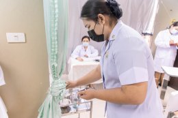นักเรียนพนักงานผู้ช่วยพยาบาล เดอะแคร์การบริบาลรุ่นที่ 40 สอบวัดผลภาคทักษะก่อนออกฝึกภาคปฎิบัติ ( The Care Skill Day )
