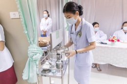 นักเรียนพนักงานผู้ช่วยพยาบาล เดอะแคร์การบริบาลรุ่นที่ 40 สอบวัดผลภาคทักษะก่อนออกฝึกภาคปฎิบัติ ( The Care Skill Day )