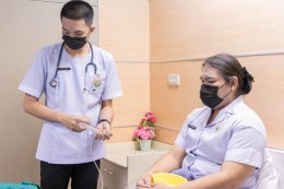 นักเรียนพนักงานผู้ช่วยพยาบาล เดอะแคร์การบริบาลรุ่นที่ 40 สอบวัดผลภาคทักษะก่อนออกฝึกภาคปฎิบัติ ( The Care Skill Day )