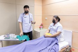 นักเรียนพนักงานผู้ช่วยพยาบาล เดอะแคร์การบริบาลรุ่นที่ 40 สอบวัดผลภาคทักษะก่อนออกฝึกภาคปฎิบัติ ( The Care Skill Day )