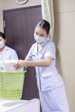 นักเรียนพนักงานผู้ช่วยพยาบาล เดอะแคร์การบริบาลรุ่นที่ 40 สอบวัดผลภาคทักษะก่อนออกฝึกภาคปฎิบัติ ( The Care Skill Day )