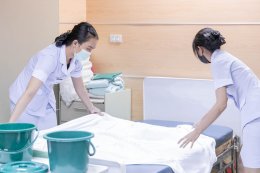นักเรียนพนักงานผู้ช่วยพยาบาล เดอะแคร์การบริบาลรุ่นที่ 40 สอบวัดผลภาคทักษะก่อนออกฝึกภาคปฎิบัติ ( The Care Skill Day )