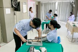 สอบวัดผลภาคทักษะก่อนออกฝึกภาคปฎิบัติ ( The Care Skill Day รุ่นที่ 44 )