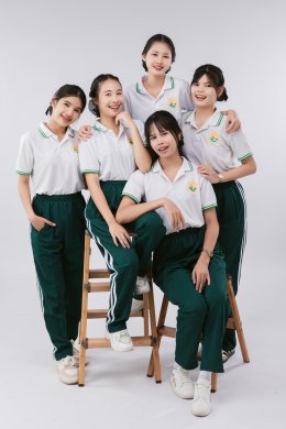 ชุดเครื่องแบบโรงเรียน