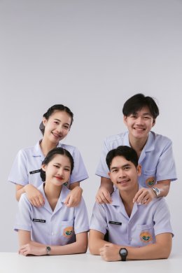 ชุดเครื่องแบบโรงเรียน