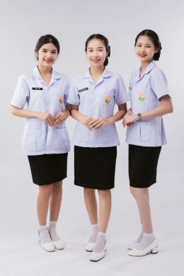 ชุดเครื่องแบบโรงเรียน