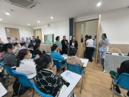 ต้อนรับ ผศ.ดร.นุสรา ประเสริฐศรี ผู้อำนวยการวิทยาลัยพยาบาลบรมราชชนนี สรรพสิทธิประสงค์ พร้อมคณะอาจารย์และนักศึกษาพยาบาลชั้นปีที่ 4 ในโอกาสเยี่ยมชมศูนย์ iCare Wellness
