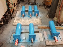 HYDRAULIC CYLINDER