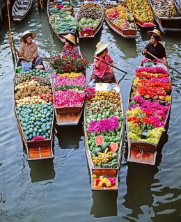 Floating Market