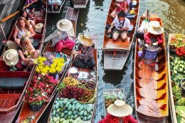 Floating Market