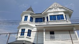 งานสร้างบ้านพักอาศัย 3 ชั้น ถนนรามอินทรา